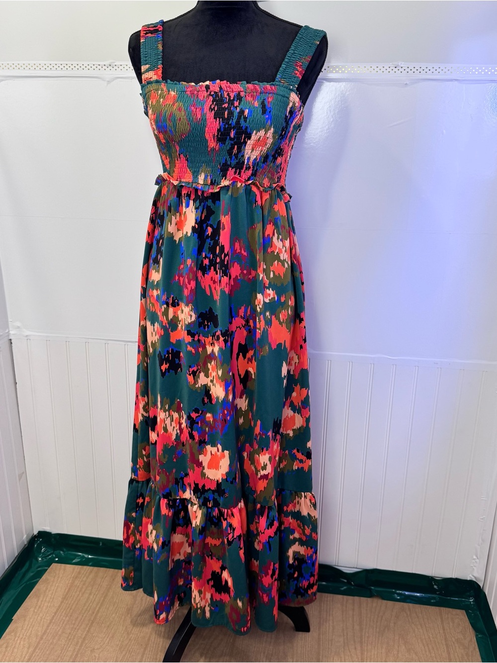 Boutique Smocked Maxi Dress S Abstract Print Tiered Resort Summer 34 bust/ waist